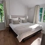 Maison De Famille Chaleureuse Et Elegante Villa