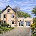 Maison De Famille Chaleureuse Et élégante *