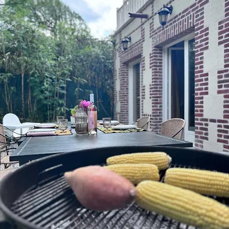 Maison De Famille Chaleureuse Et Elegante ヴィラ