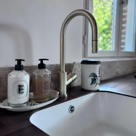 ヴィラ Maison De Famille Chaleureuse Et Elegante トルヴィル＝シュル＝メール