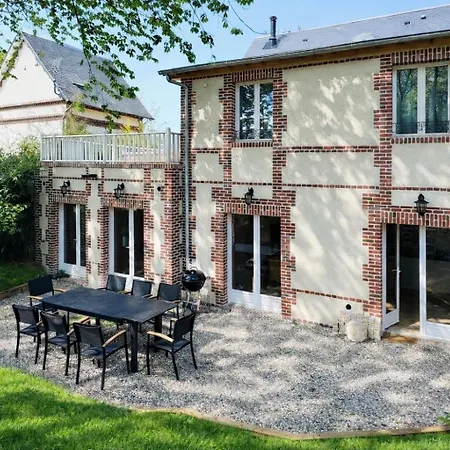 Maison De Famille Chaleureuse Et élégante *