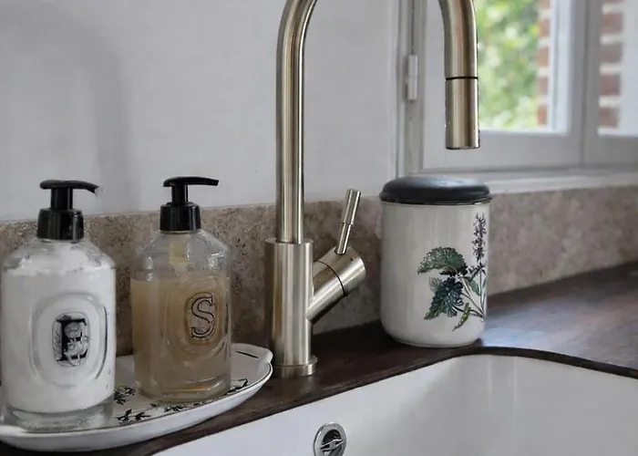 ヴィラ Maison De Famille Chaleureuse Et Elegante トルヴィル＝シュル＝メール